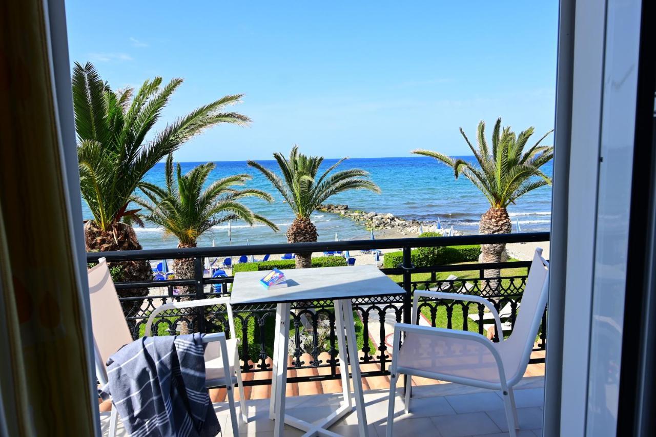 Nadia's & In Argasi, Sea-view Apartment Argassi